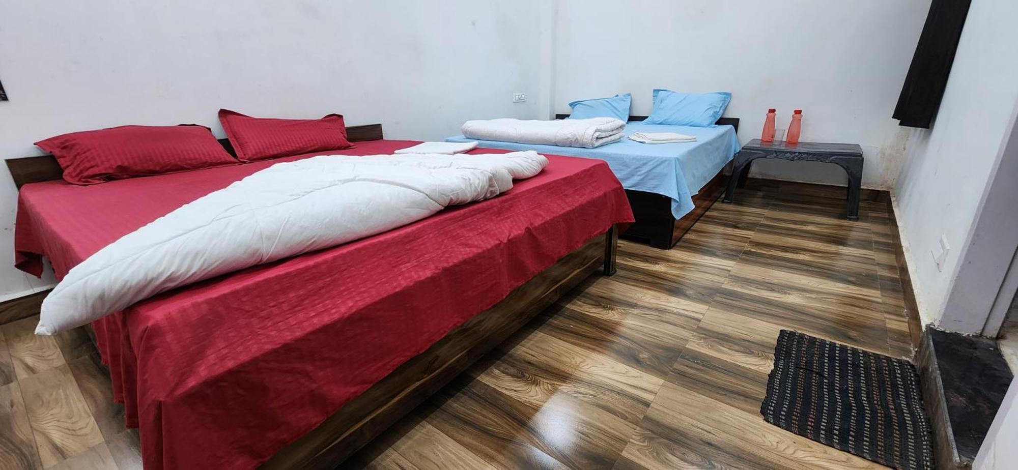 Pitambara Dham Hotel Vrindavan Exterior photo